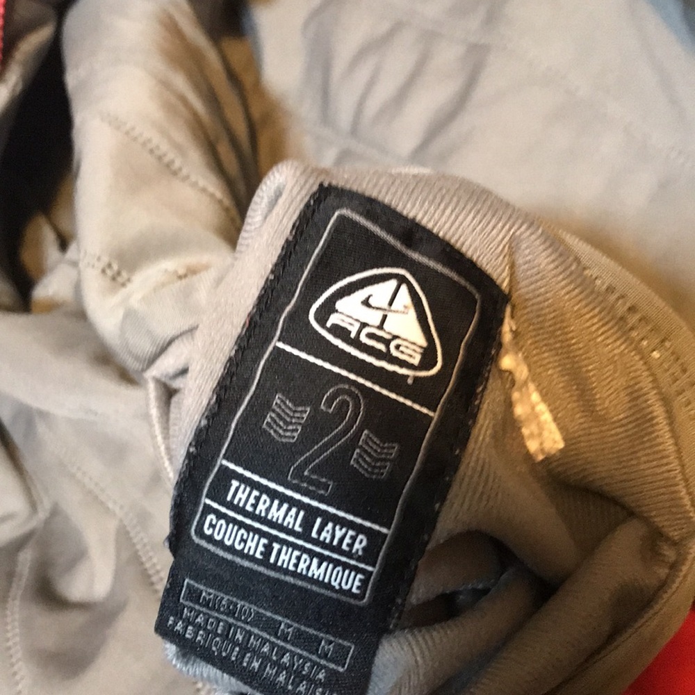 Nike ACG REversable convertible jacket - Picture 7 of 7